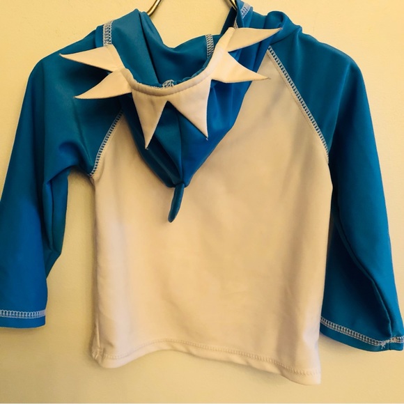 Sol Swim Hooded Shark Rashguard 18M - Picture 3 of 4